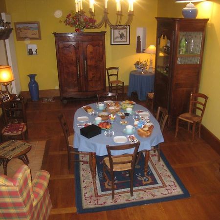Le Logis Des Tourelles Bed & Breakfast Beaupréau Eksteriør bilde
