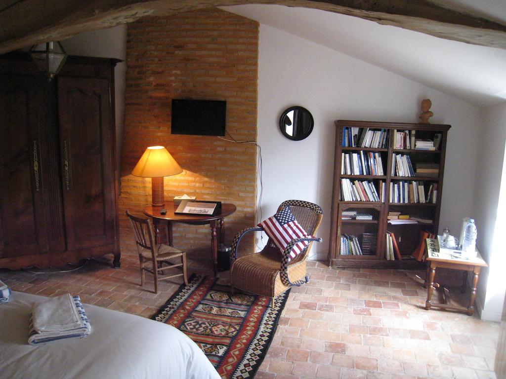 Le Logis Des Tourelles Bed & Breakfast Beaupréau Rom bilde